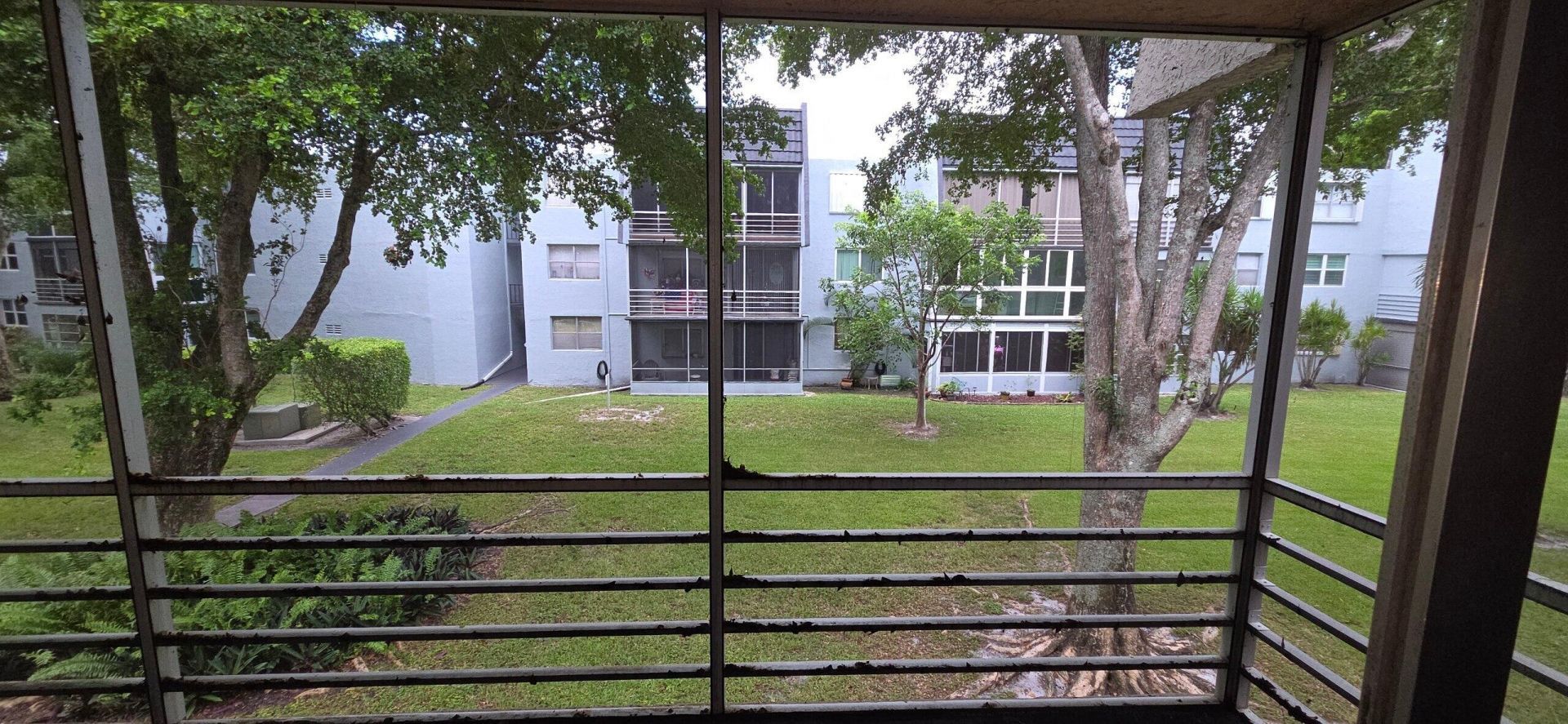 9300 Lime Bay Boulevard, Unit 208, Tamarac, FL 33321 Photo