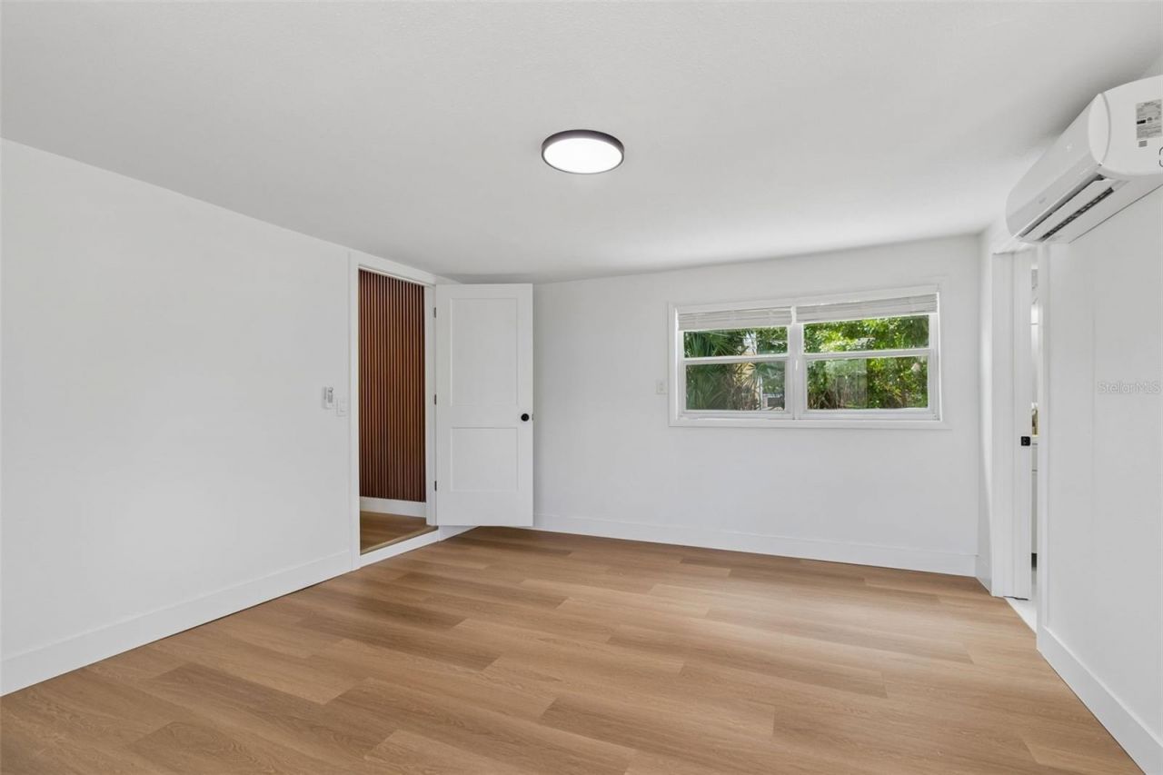517 Hampton Avenue Ne, Saint Petersburg, FL 33703 Photo