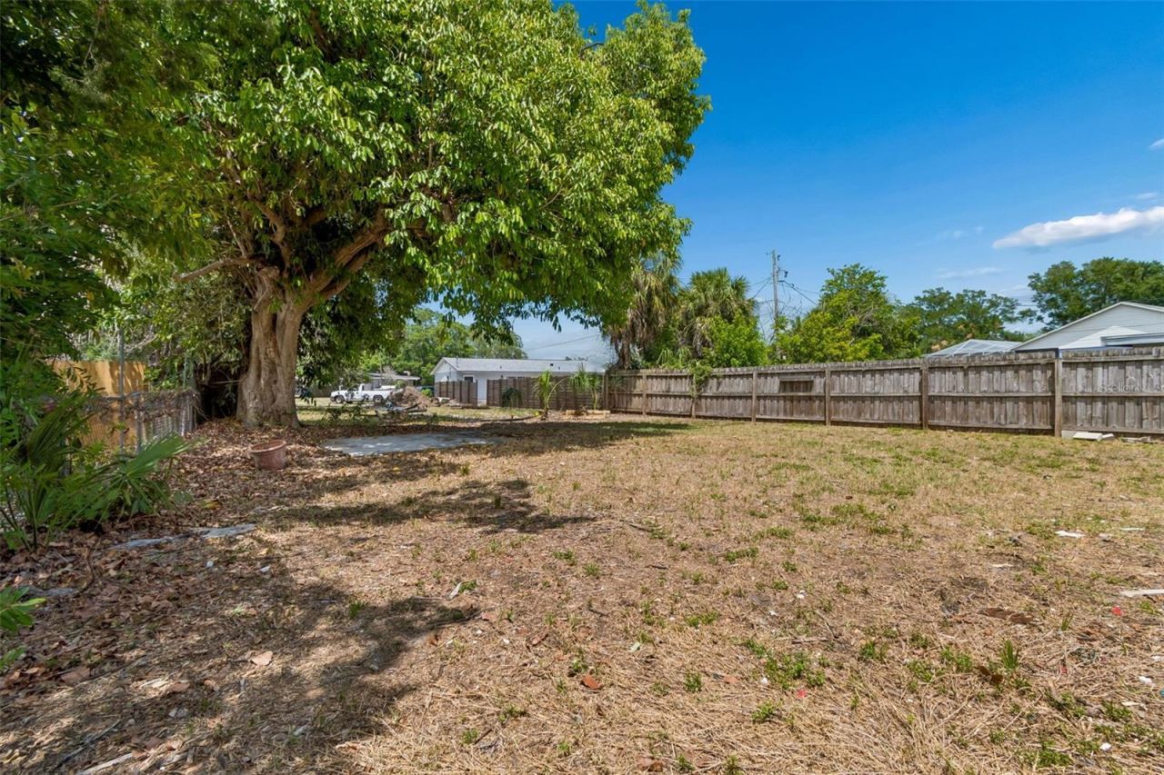 517 Hampton Avenue Ne, Saint Petersburg, FL 33703 Photo