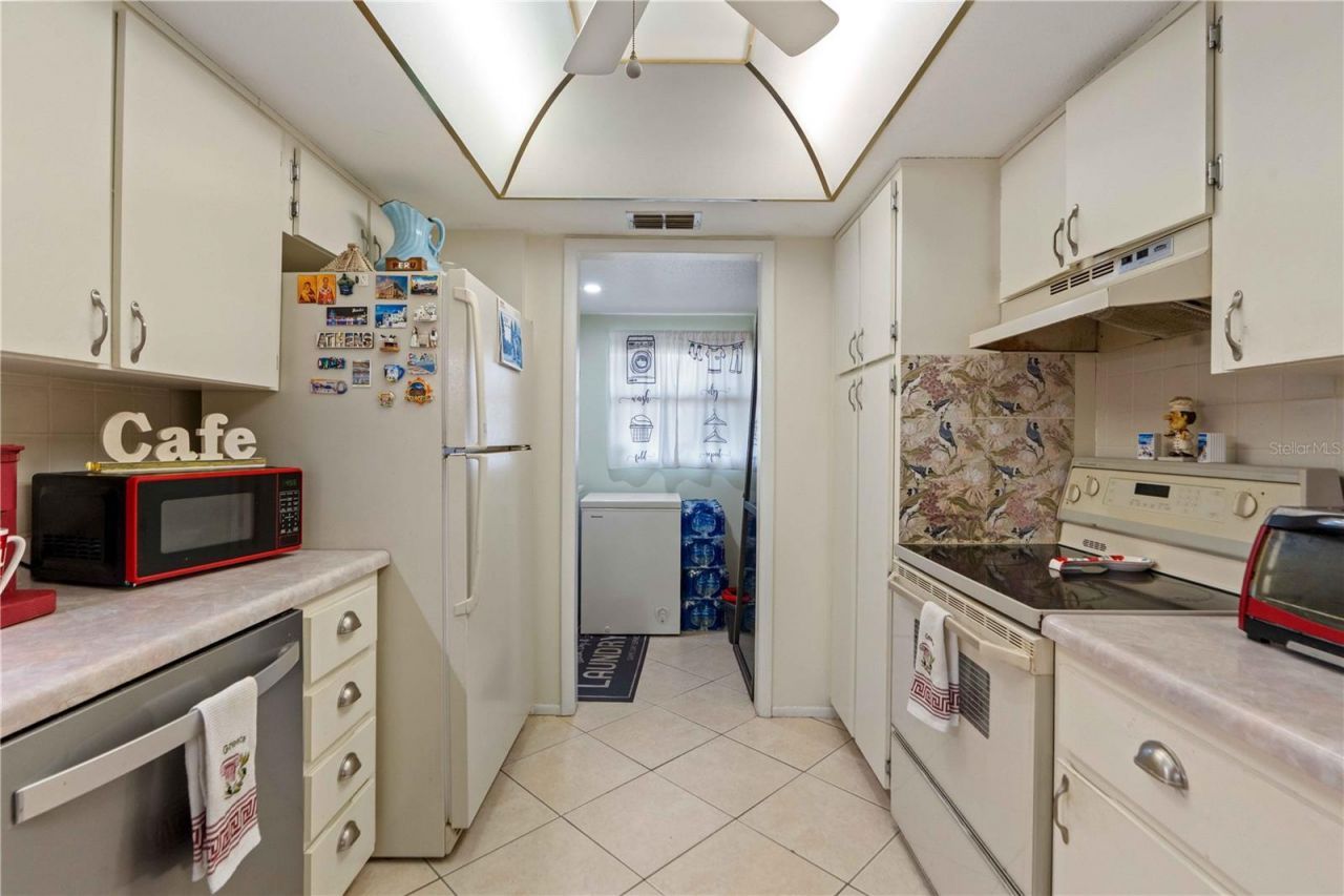 7623 Radcliffe Circle, Unit 211A, Port Richey, FL 34668 Photo