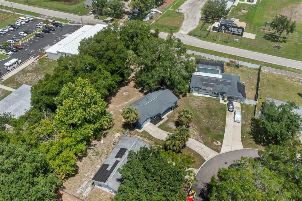 513 Dorothy Circle , Eustis, FL 32726 Photo