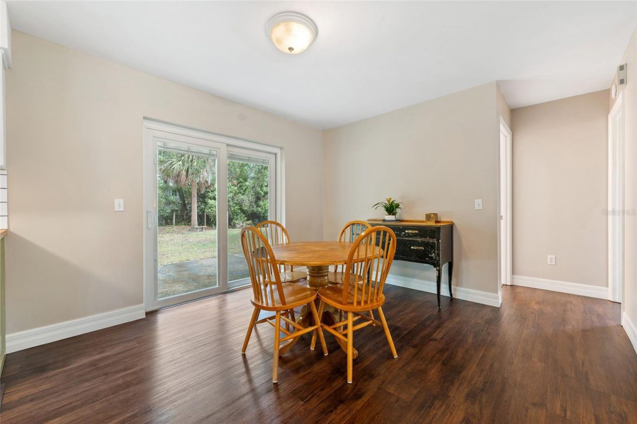 513 Dorothy Circle , Eustis, FL 32726 Photo