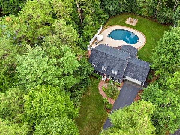 19 Tamarack Lane, Amherst, NH 03031