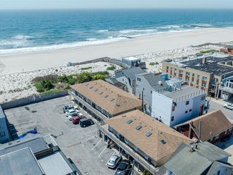 979 Oceanfront  Long Beach, NY 11561