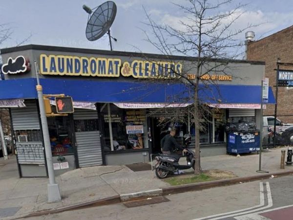 9601 Northern Boulevard , Corona, NY 11368