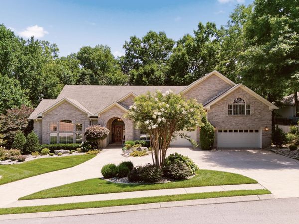 1714 Blairmont Dr , Lebanon, TN 37087