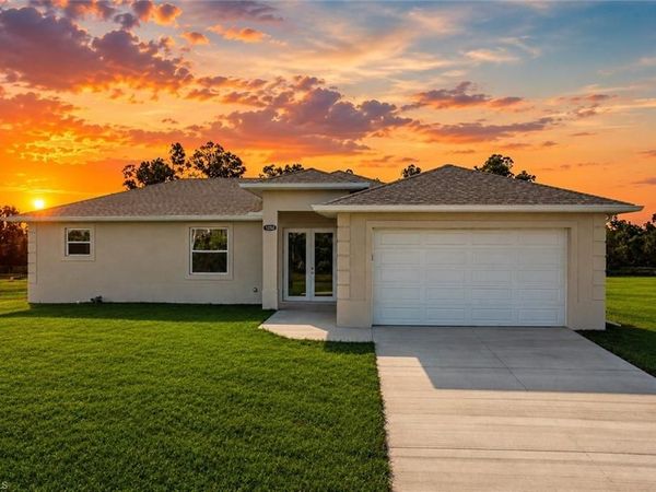 1252 Edna ST E, LEHIGH ACRES, FL 33974