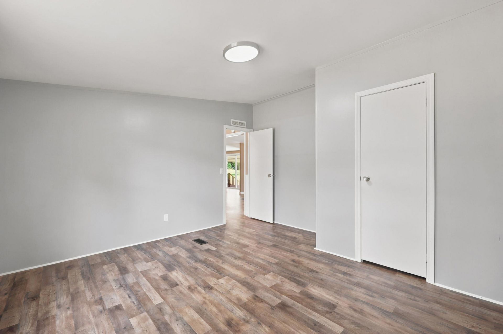 5231 Cartwheel Rd.  Photo 22