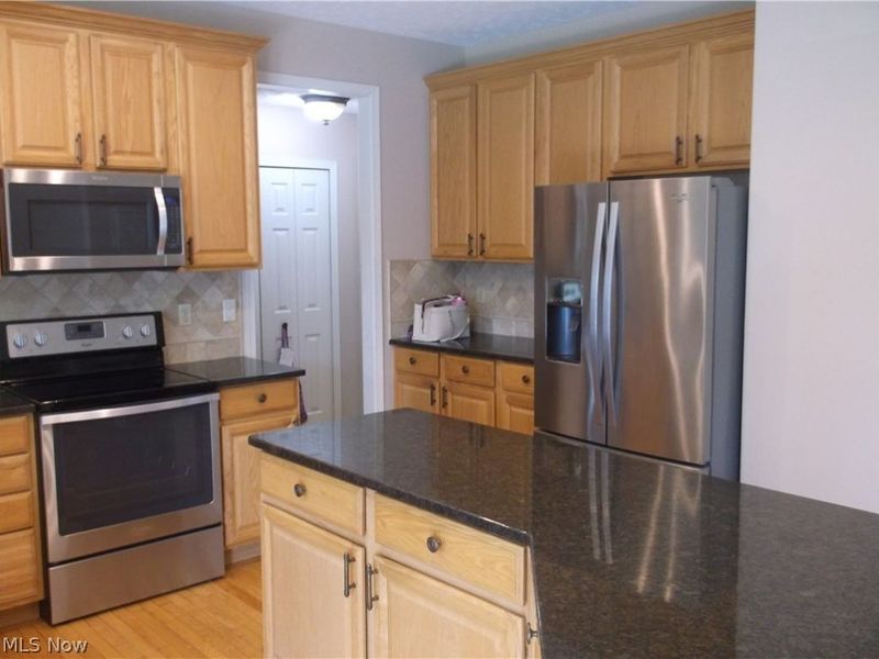 37603 Stoney Lake Drive, North Ridgeville, OH 44039 Photo 17