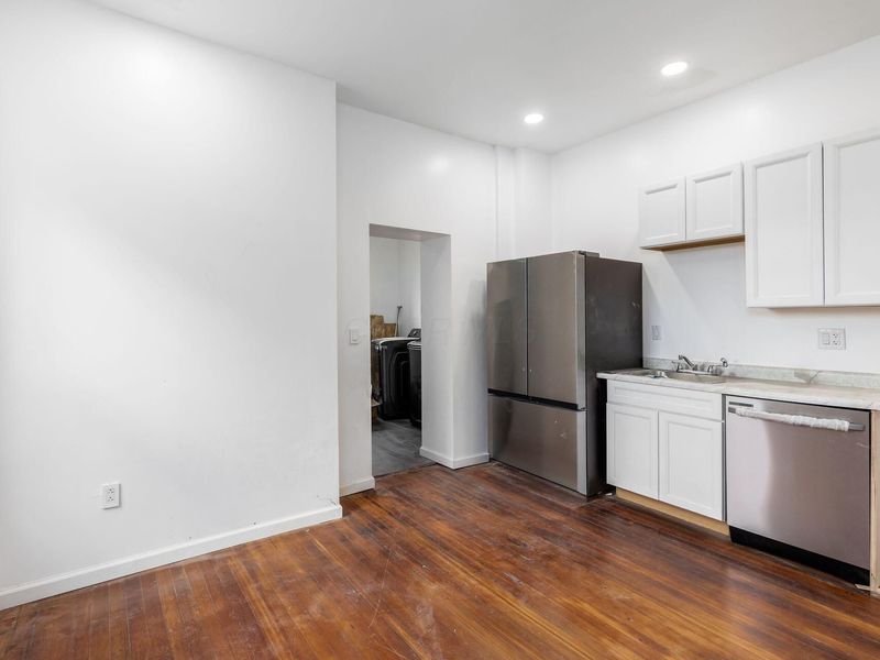 250-252 N Monroe Avenue, Columbus, OH 43203 Photo 6