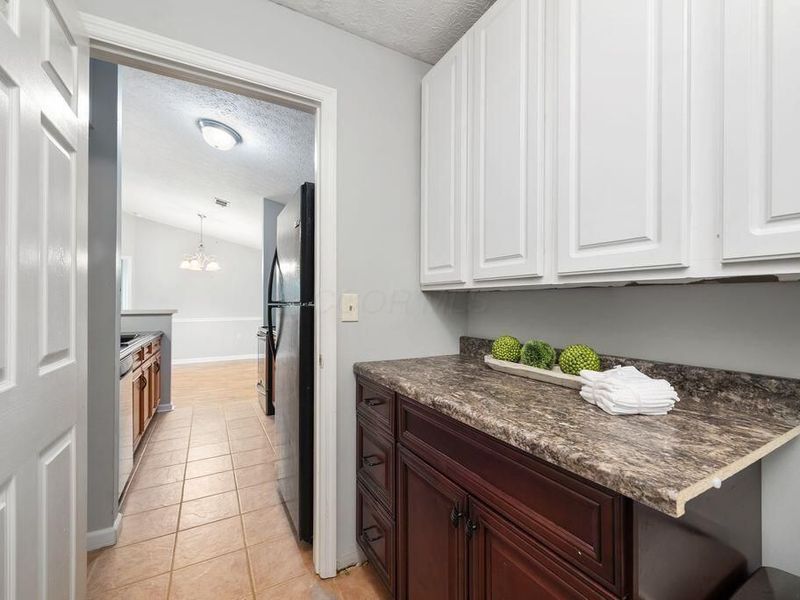 6823 Meadow Creek Drive, Unit 309, Columbus, OH 43235 Photo 15