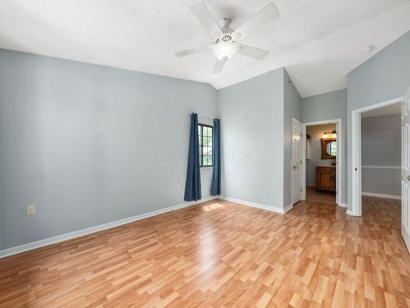 6823 Meadow Creek Drive, Unit 309, Columbus, OH 43235 Photo 20
