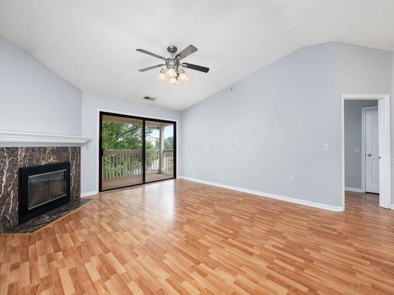 6823 Meadow Creek Drive, Unit 309, Columbus, OH 43235 Photo 6