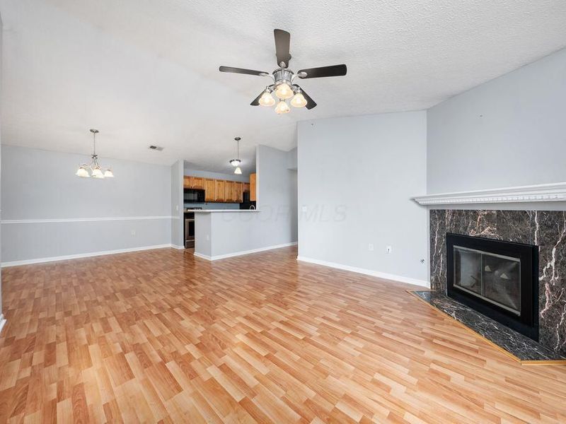 6823 Meadow Creek Drive, Unit 309, Columbus, OH 43235 Photo 7