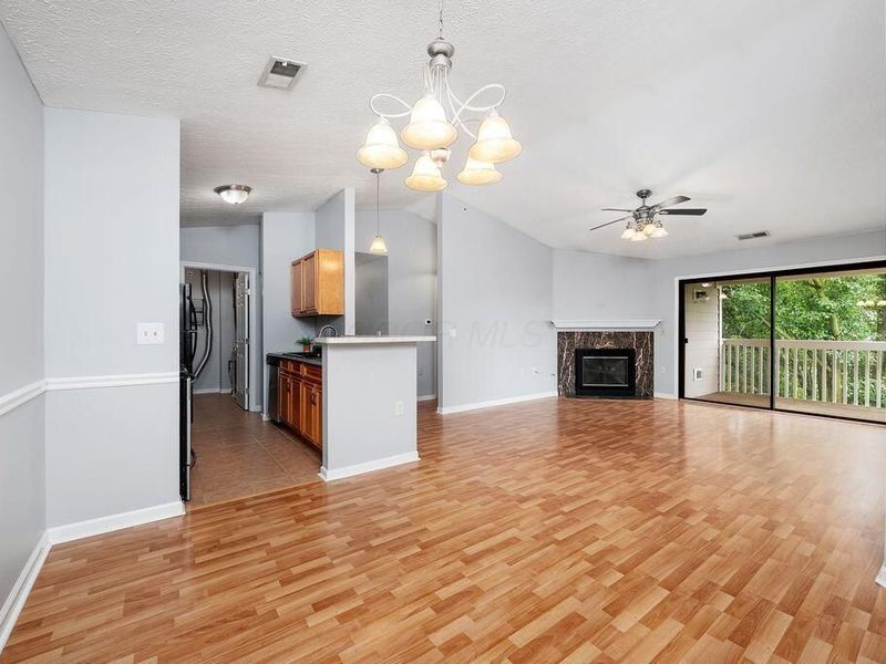 6823 Meadow Creek Drive, Unit 309, Columbus, OH 43235 Photo 9