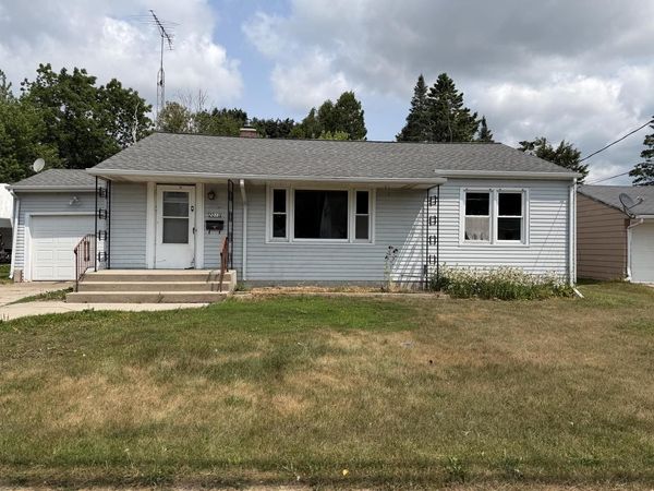 2010 12th STREET, Two Rivers, WI 54241