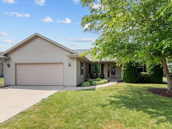 N1779 SWANEE CIRCLE, Greenville, WI 54942