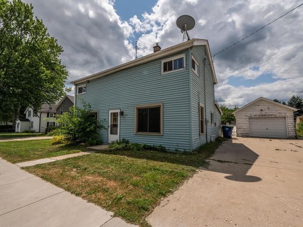 225 W Main STREET, West Bend, WI 53090