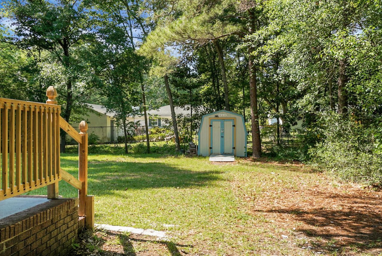 210 Laurel Avenue Photo 14