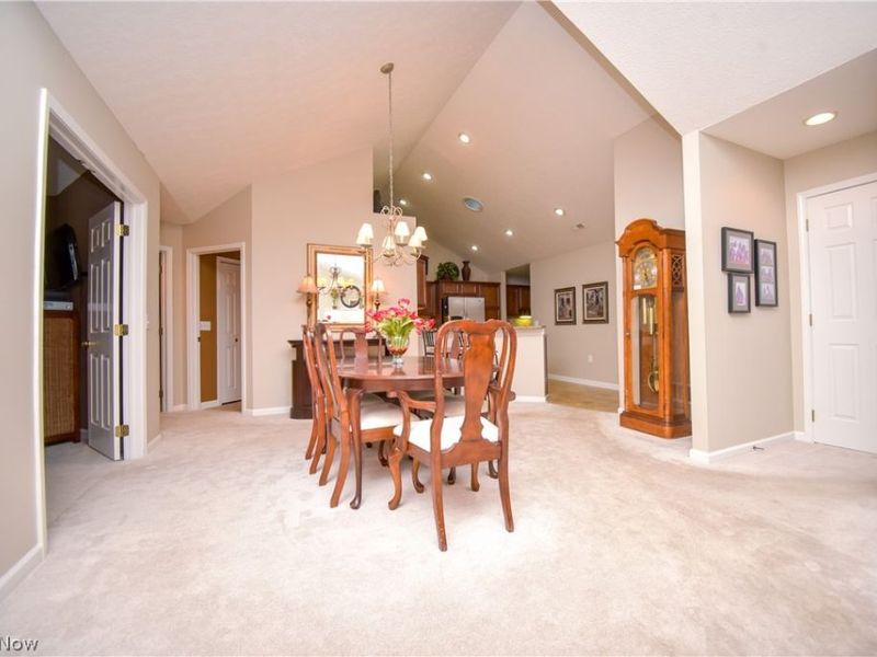 5250 Redford Drive, Brunswick, OH 44212 Photo 14
