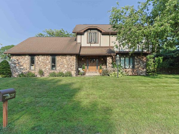 51962 Pennyroyal Lane, Granger, IN 46530