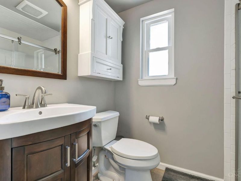 6943 Rob Vern Drive, North College Hill, OH 45239 Photo 24