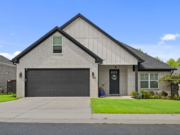 4016 Elizabeth Court, Benton, AR 72019