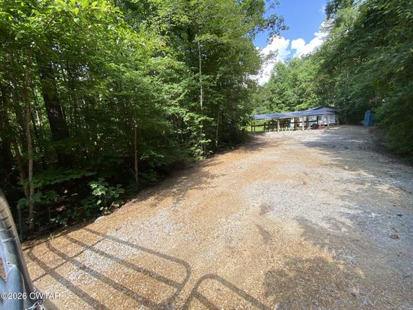 1295 Weaver Thomas Road, Henderson, TN 38340