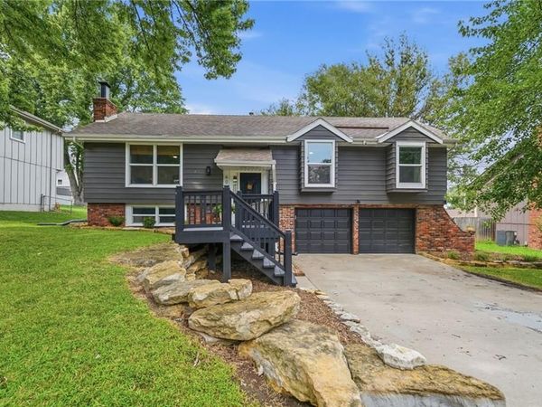 604 E Northview Street, Olathe, KS 66061