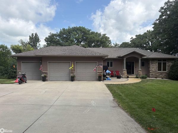 201 Hillside Drive, Algona, IA 50511