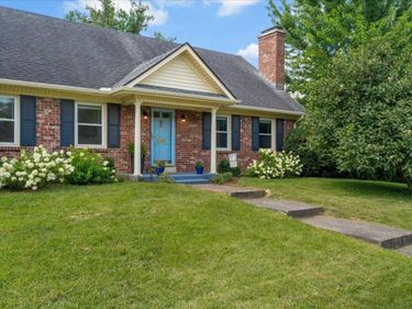 1288 Gainesway Drive, Lexington, KY 40517