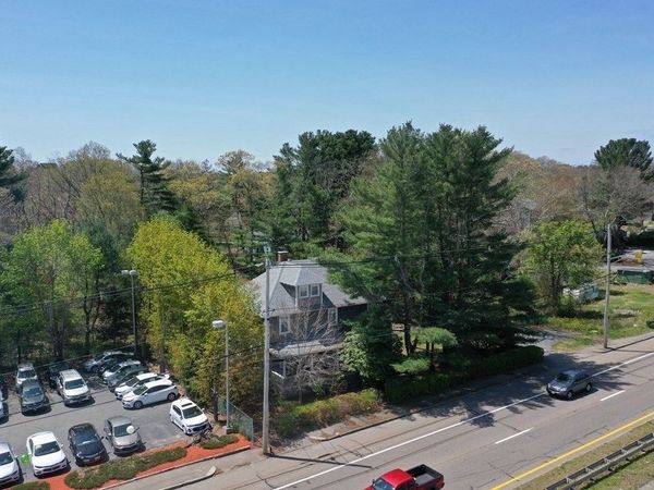 375 State Rd, Dartmouth, MA 02747