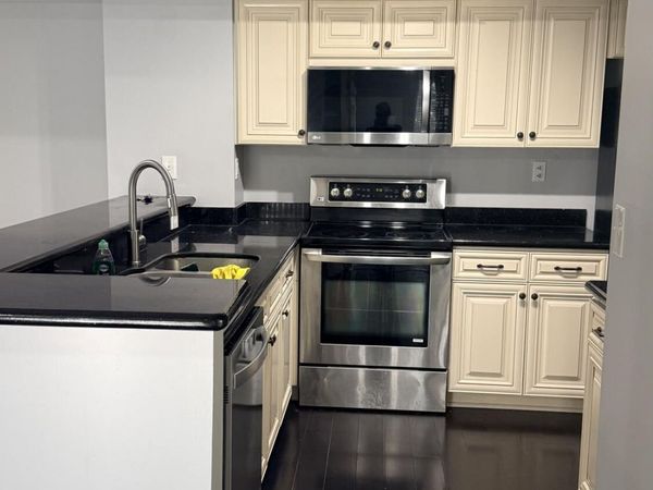 2640 S University Drive, Unit 325, Davie, FL 33328