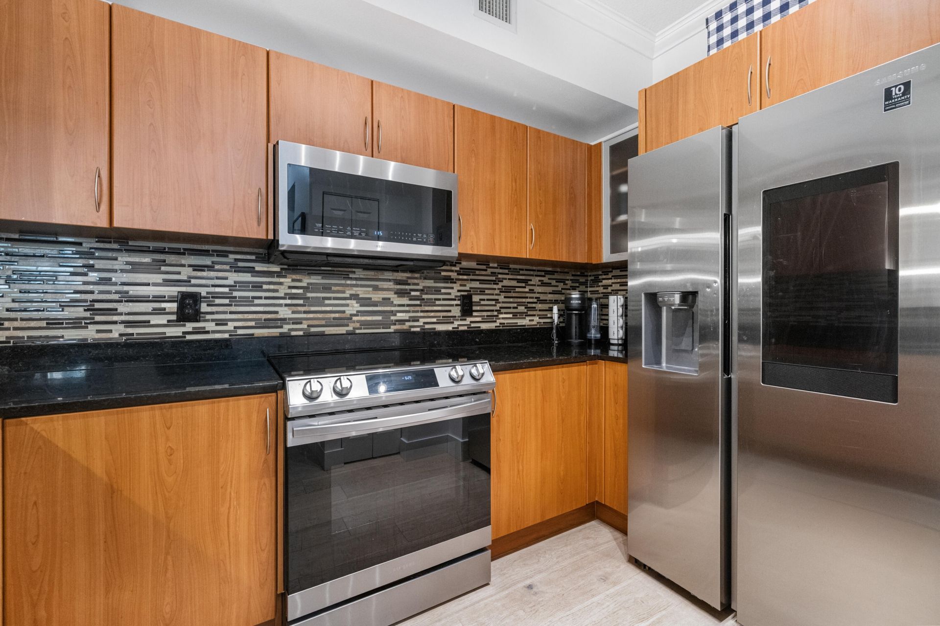 806 E Windward Way, Unit 213, Lantana, FL 33462 Photo