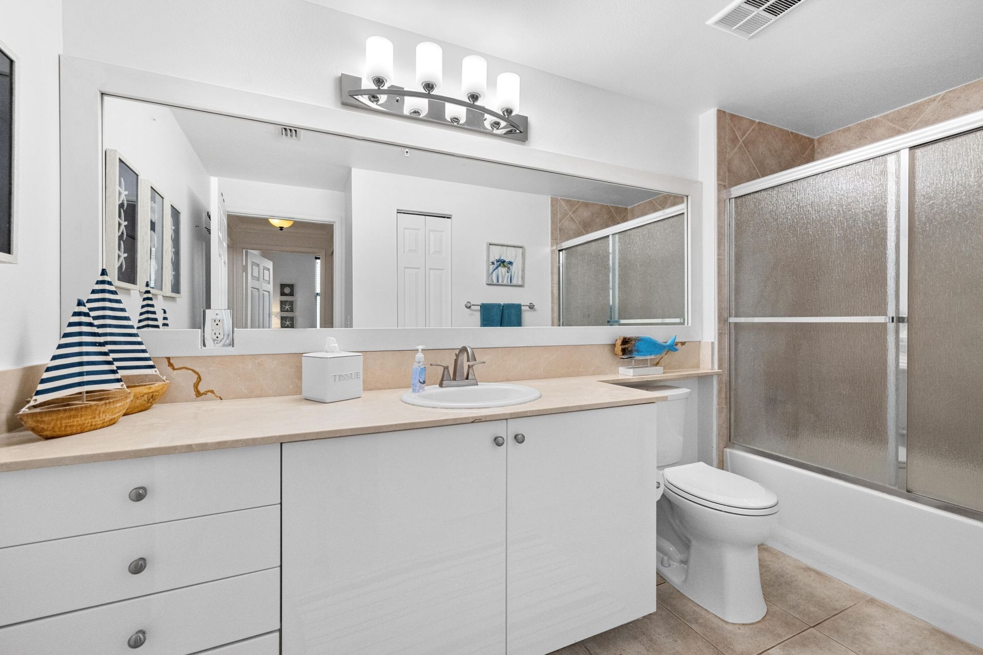 806 E Windward Way, Unit 213, Lantana, FL 33462 Photo