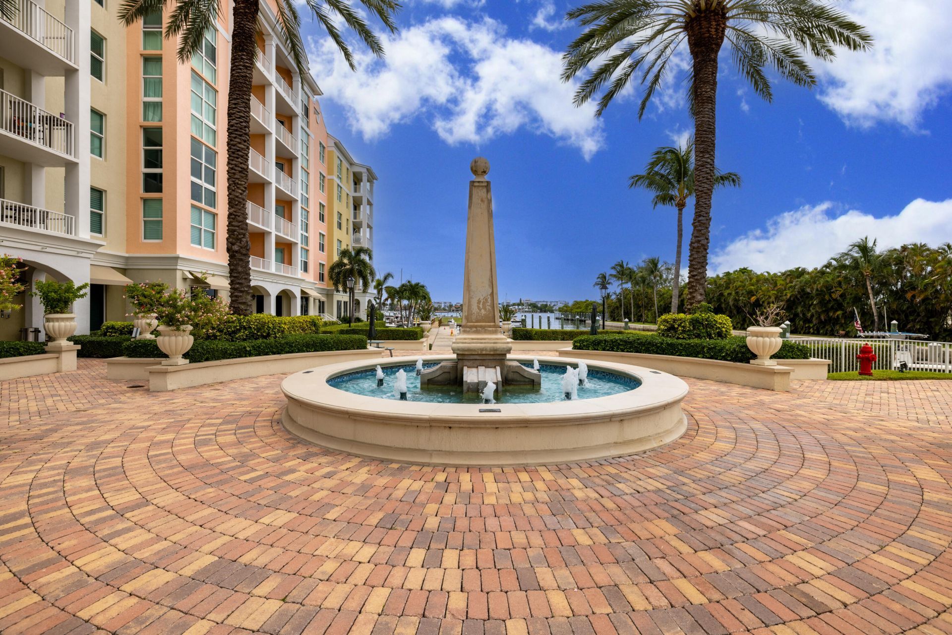 806 E Windward Way, Unit 213, Lantana, FL 33462 Photo