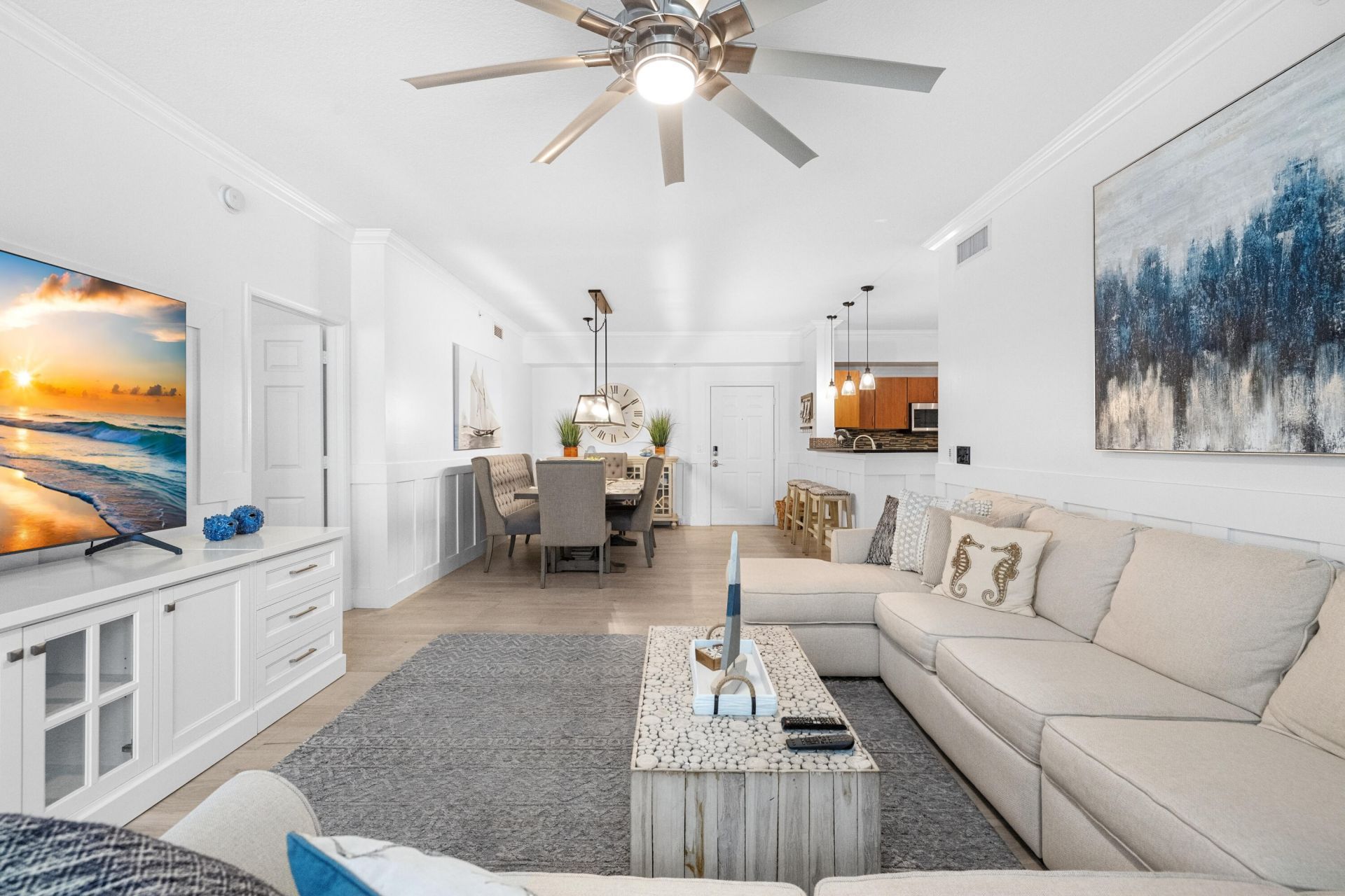 806 E Windward Way, Unit 213, Lantana, FL 33462 Photo