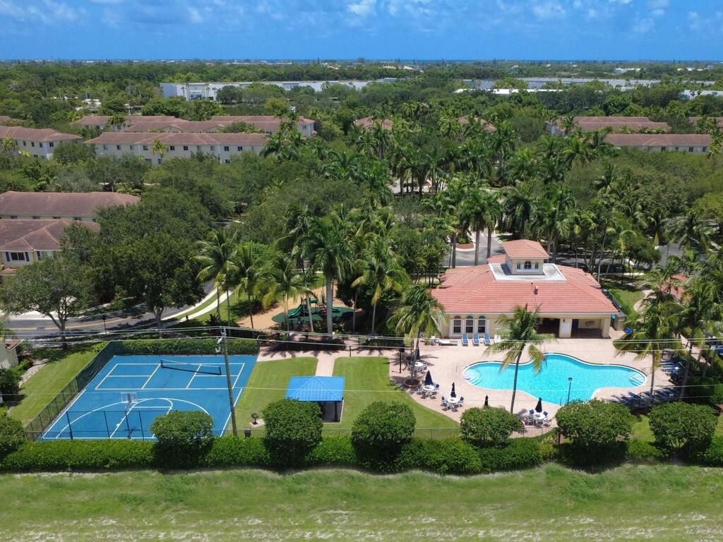 3028 N Evergreen Circle, Boynton Beach, FL 33426 Photo