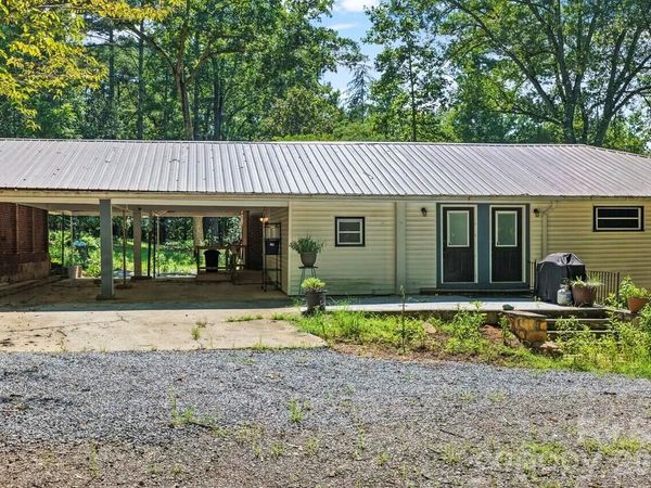 548 Cherry Mountain Street , Forest City, NC 28043