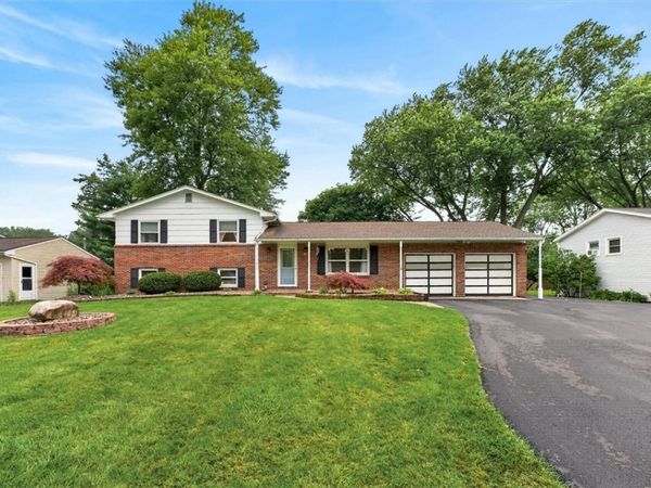 21 W Canon Drive, Rochester, NY 14624