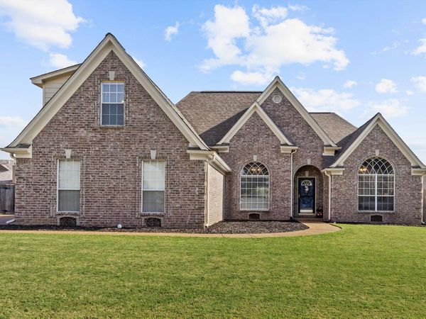 6510 ROYAL VALLEY DR, Bartlett, TN 38135