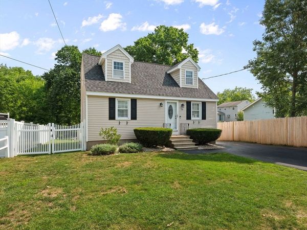 55 Algonquit, Tewksbury, MA 01876