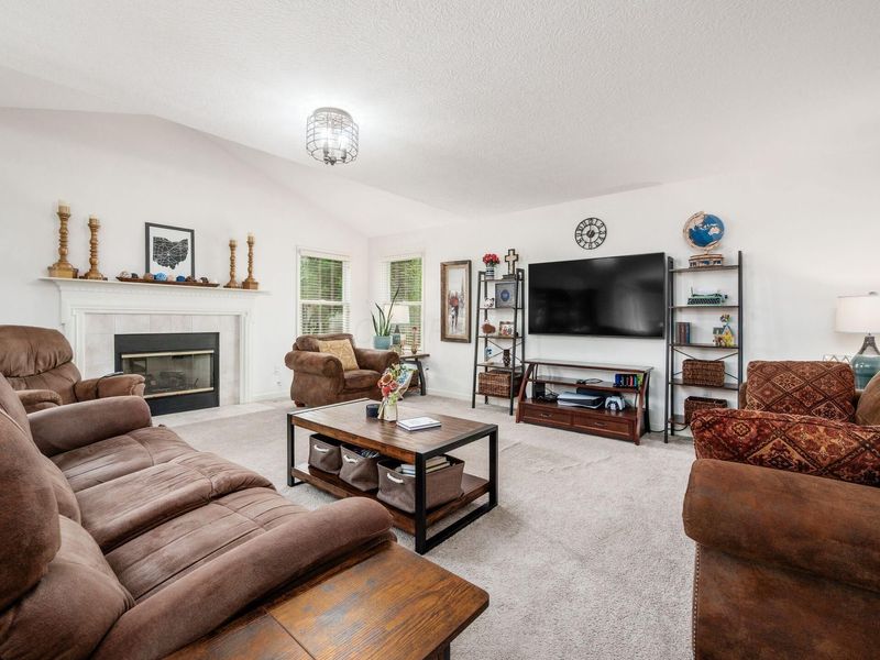 2160 Landcrest Drive, Lancaster, OH 43130 Photo 13