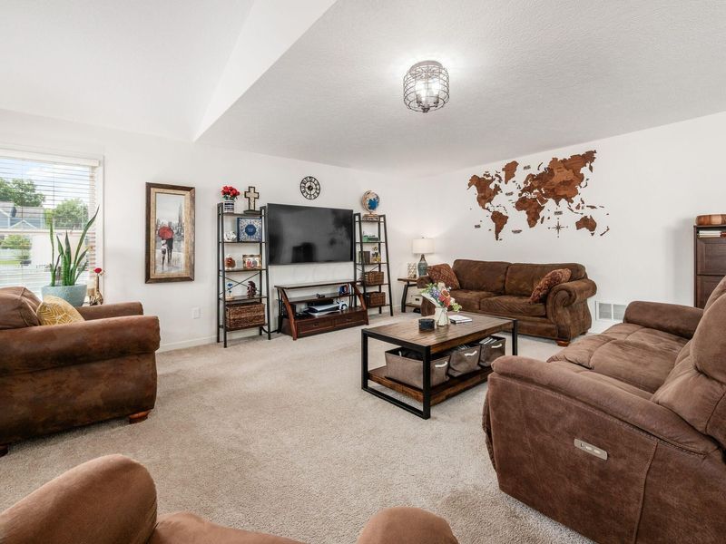 2160 Landcrest Drive, Lancaster, OH 43130 Photo 16