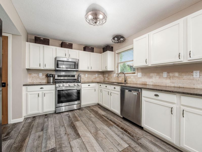2160 Landcrest Drive, Lancaster, OH 43130 Photo 9