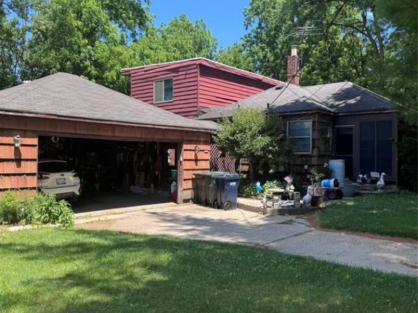 5501 Plymouth Street, Sterling Heights, MI 48310