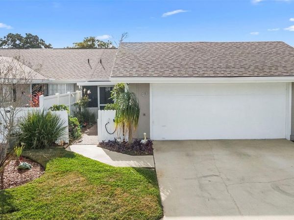 44 FORE DRIVE , NEW SMYRNA BEACH, FL 32168