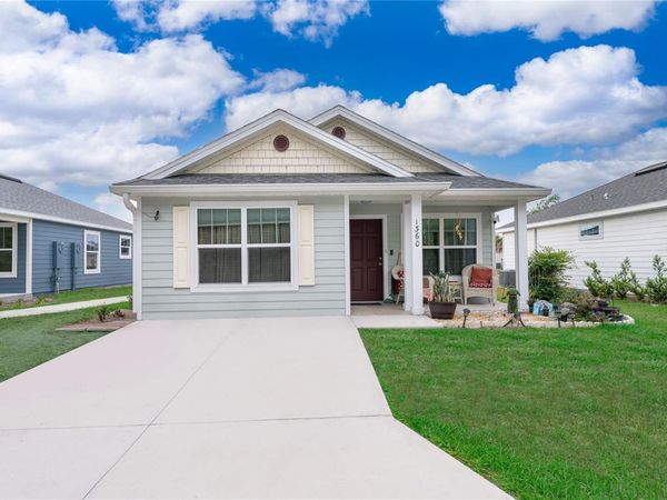 1360 COTTAGE CIRCLE , TAVARES, FL 32778