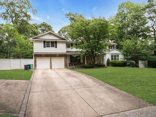 48 Colby Drive, Dix Hills, NY 11746