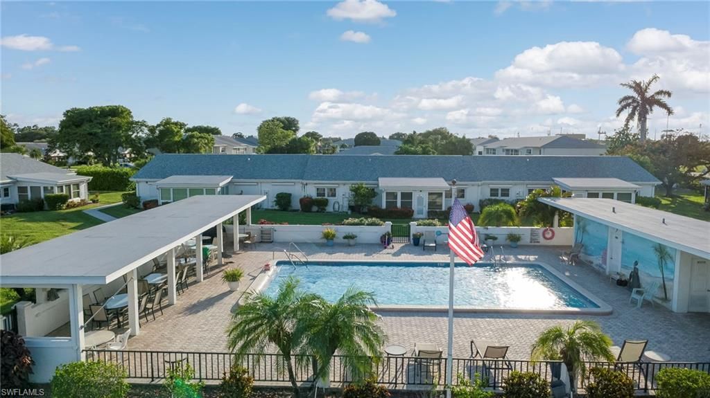 6916 Winkler Rd, Fort Myers, FL 33919 Photo